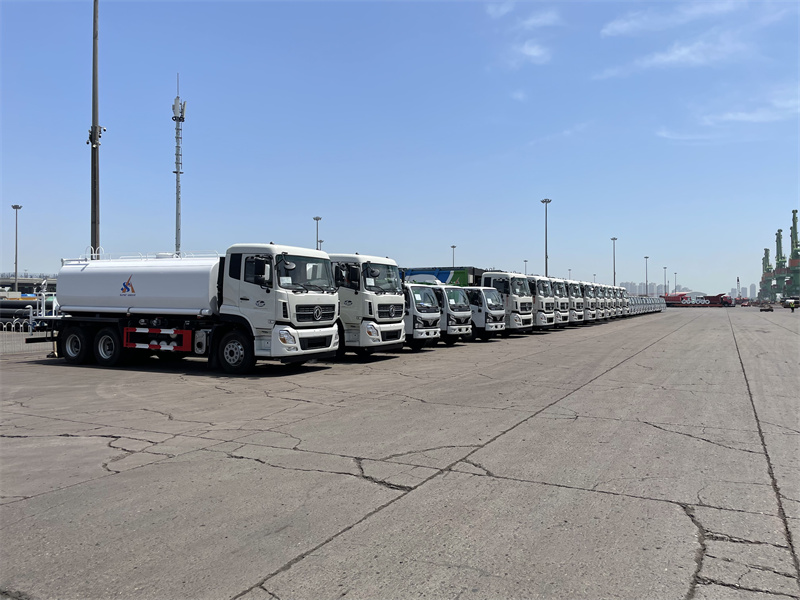 30 Specialized Vehicles Dispatched to Peru from Tianjin Port